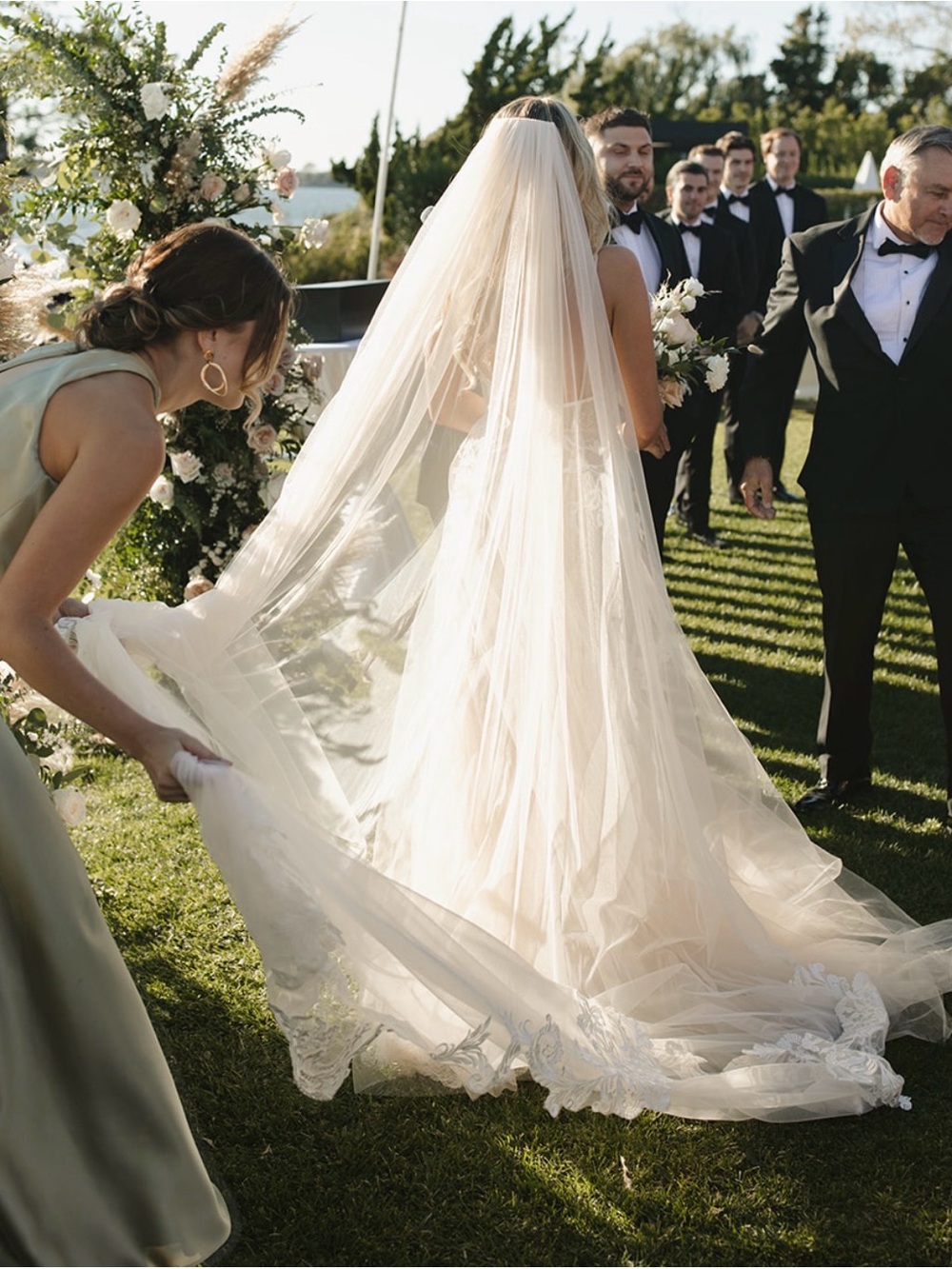 Bridal Tulle Cathedral Veil in Ivory